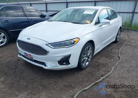 2020 Ford Fusion Hybrid Titanium из США, поврежденный, VIN 3FA6P0RU1LR204778